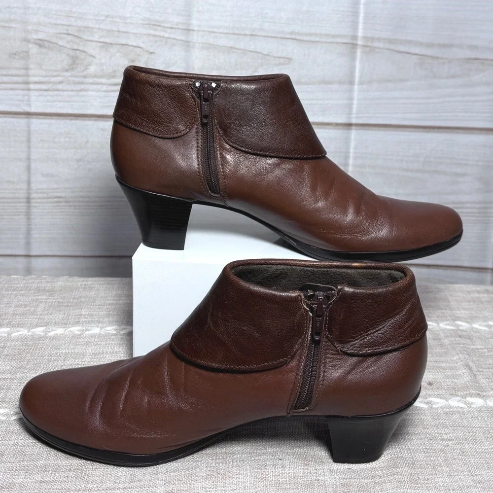 Munro American Womens Brown‎ Leather Ankle Boots Side Zip Block Heel Shoes